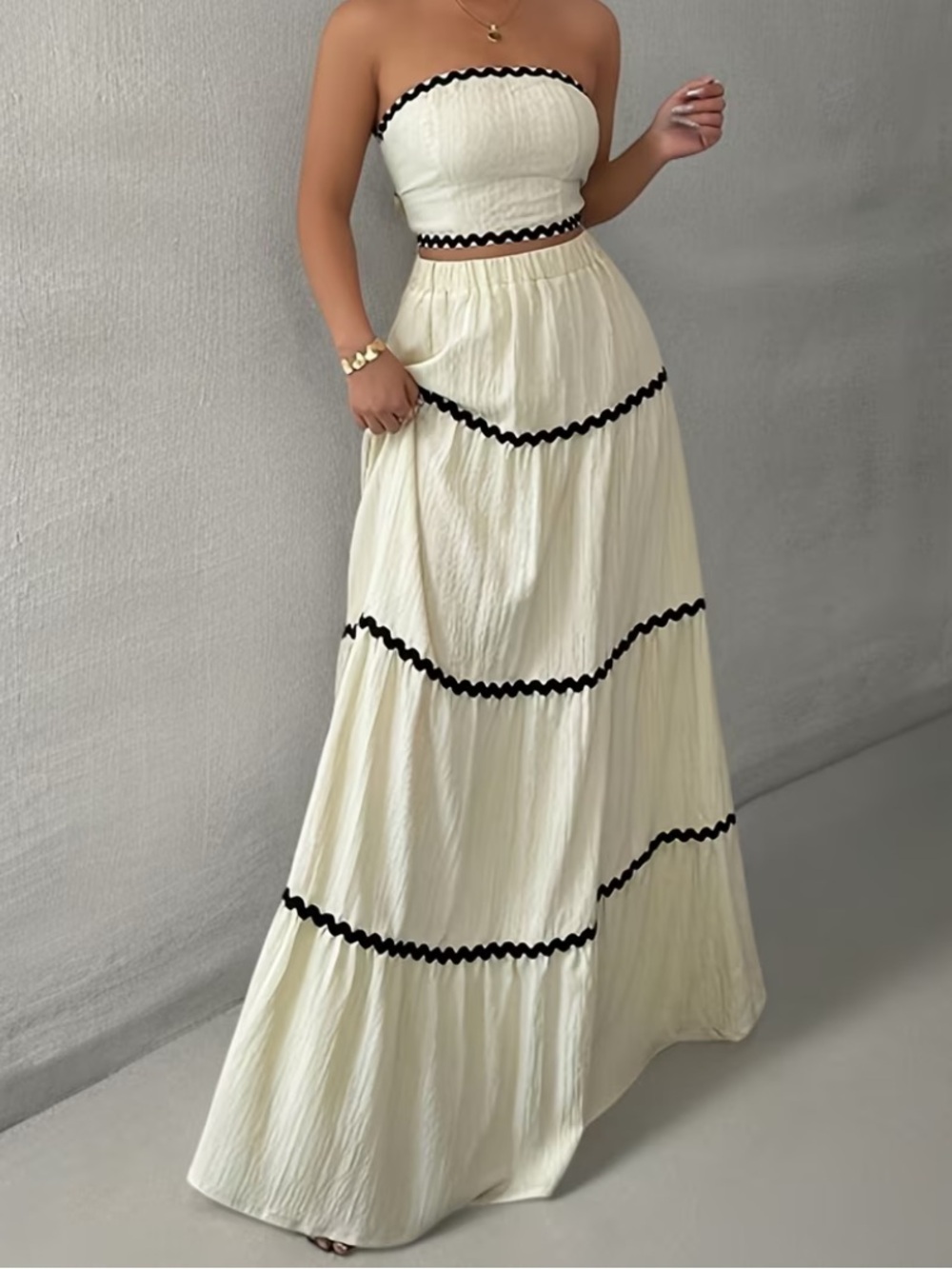 NEW two-piece tie-back top and skirt set in apricot and black size medium NWOT